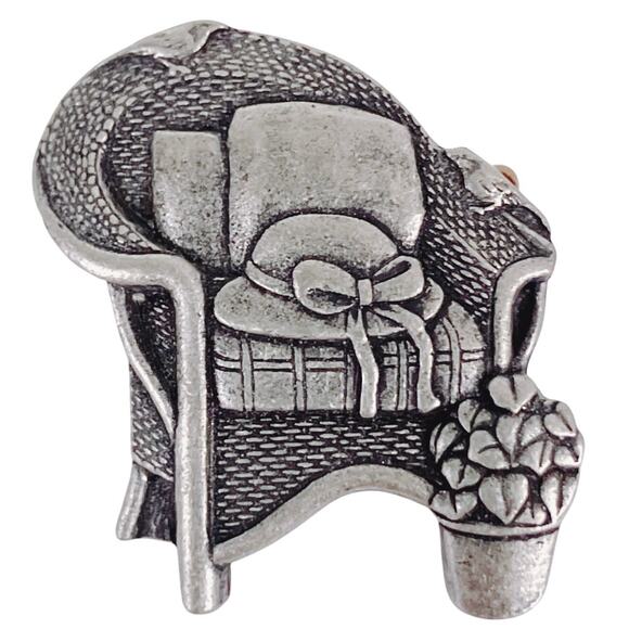 Birds & Blooms 2008 Signed Pewter Tone Cottagecore Garden Chair Hat Brooch Pin - Picture 1 of 7